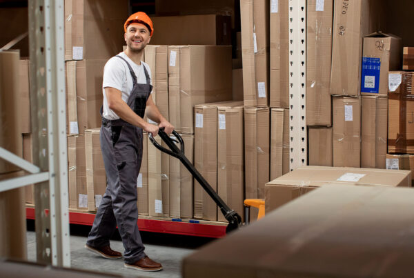 Estoque na indústria: impacto no caixa das empresas